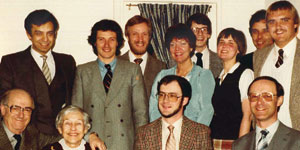 The founding family (seated left to right) Alfred Brakl, Irene Brakl (spouse), Felix Brakl (younger son), Peter Brakl (elder son). 
The back row is made up of company employees.